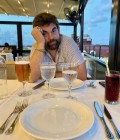 Rencontre Homme : Camille, 41 ans à France  saint Maur 